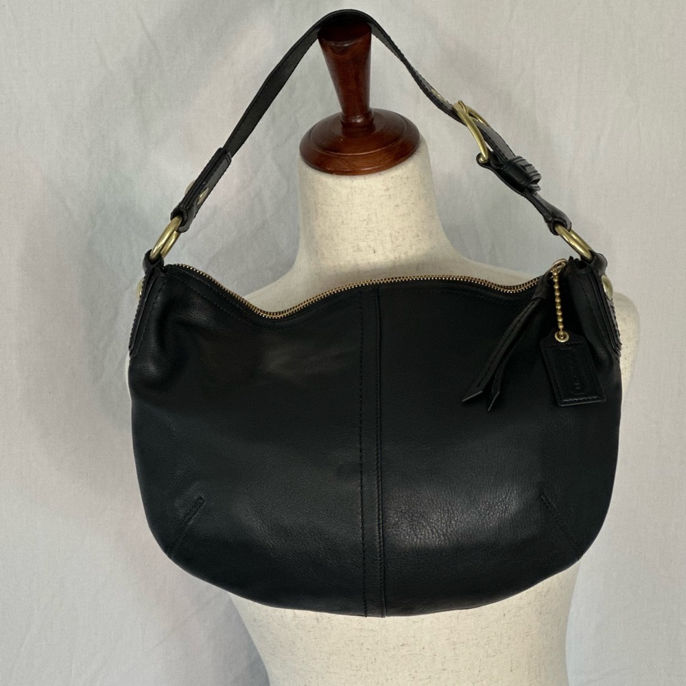 COACH VINTAGE! Black Leather Hobo Bag with Brass Hardware